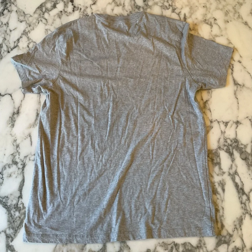 NWT J. Crew Slim Wash Jersey Grey Pocket Tee Sz L hole from sensor sew or patch